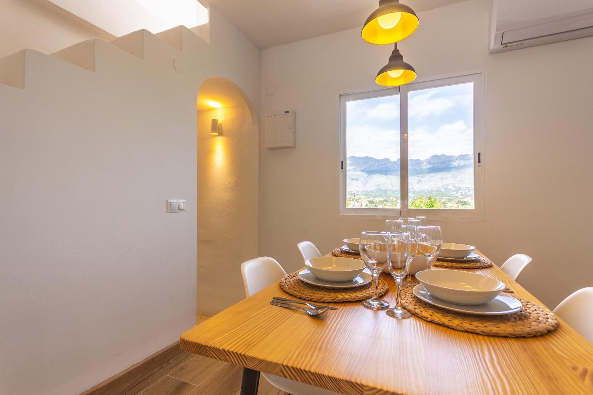 Wonderful Views Terrace 3Br Cottage - Bbq - Ac 알테아 외부 사진